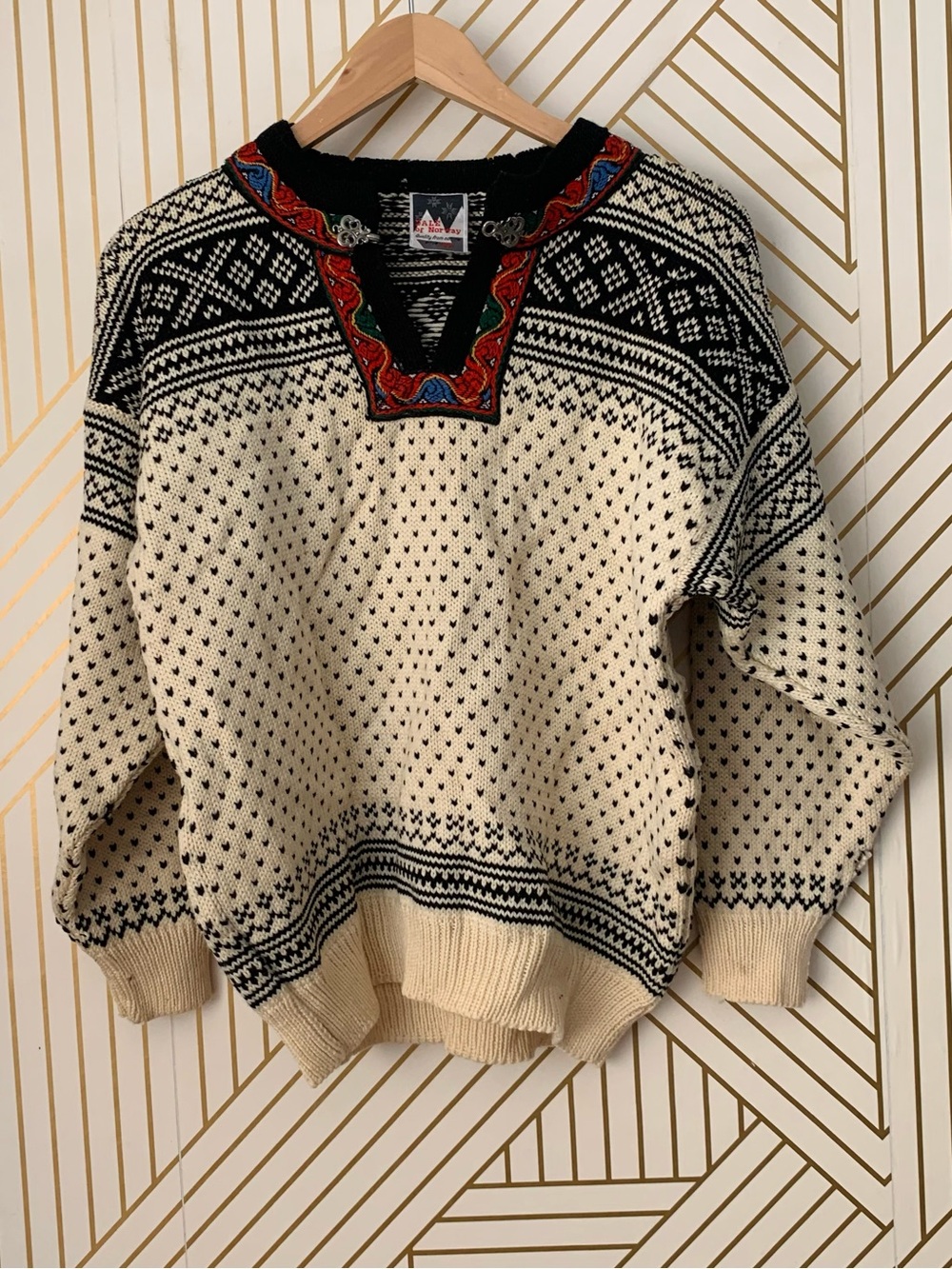 Dale Of Norway Wool Setesdal White Metal Clasp Norwegian Sweater fair isle 12
